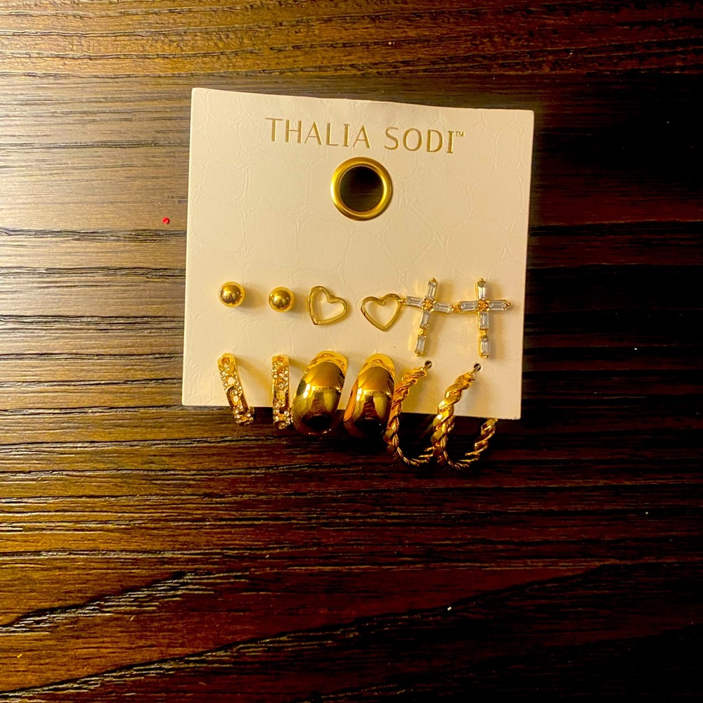 NEW Thalia Sodi earrings set